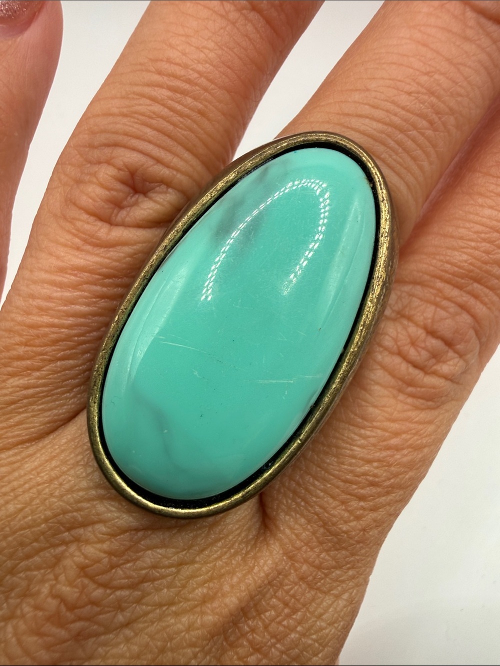 Vintage Southwestern Gold Tone Turquoise Large Cocktail Statement Ring Size 7.5